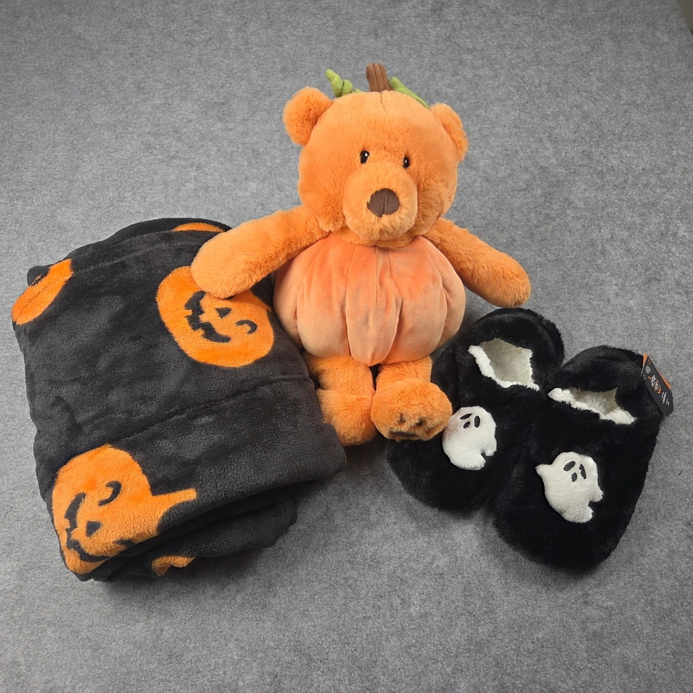 3 piece Halloween Bundle Pumpkin Bear Jack-o-lantern Blanket Ghost Slippers Set